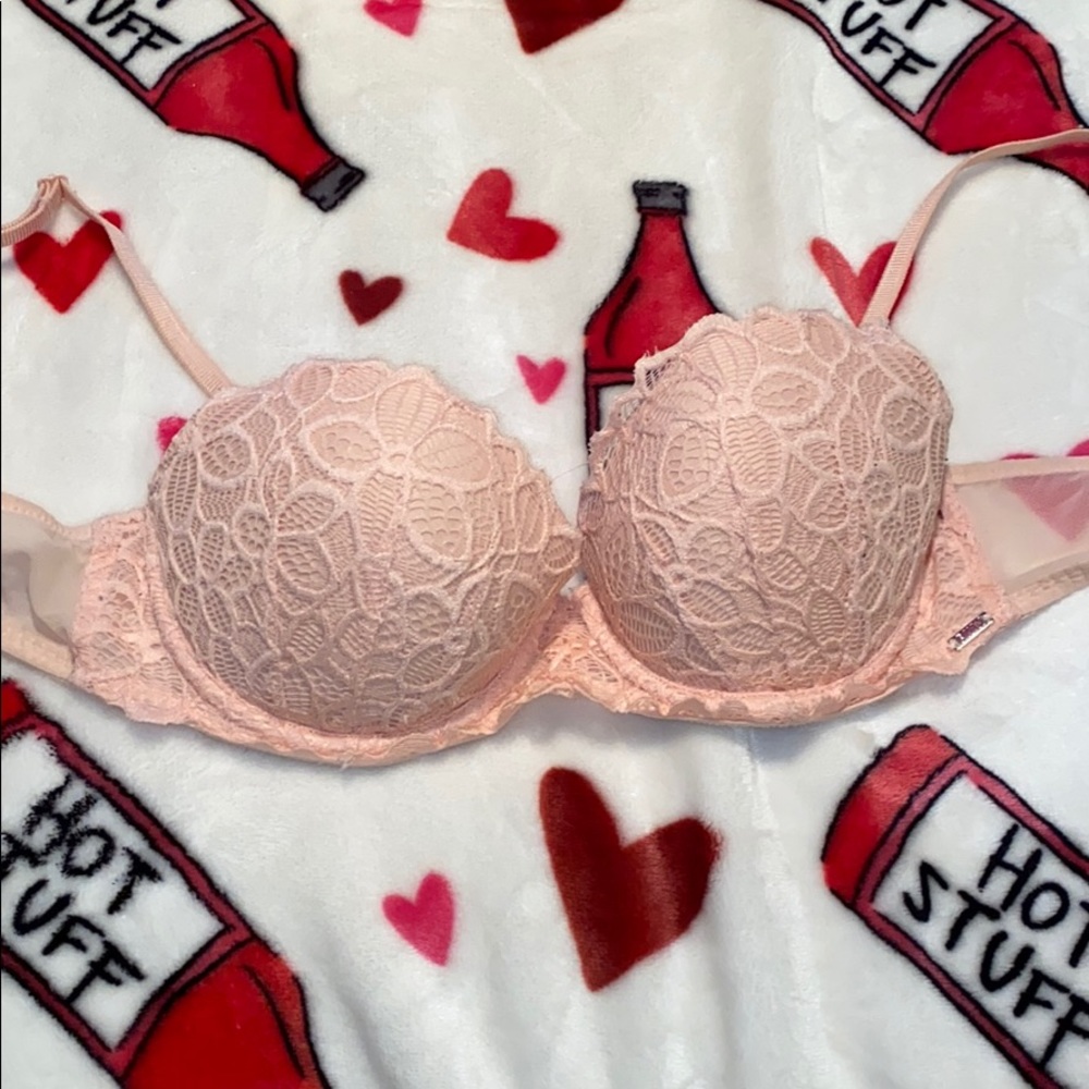 PINK bra - Picture 2 of 3